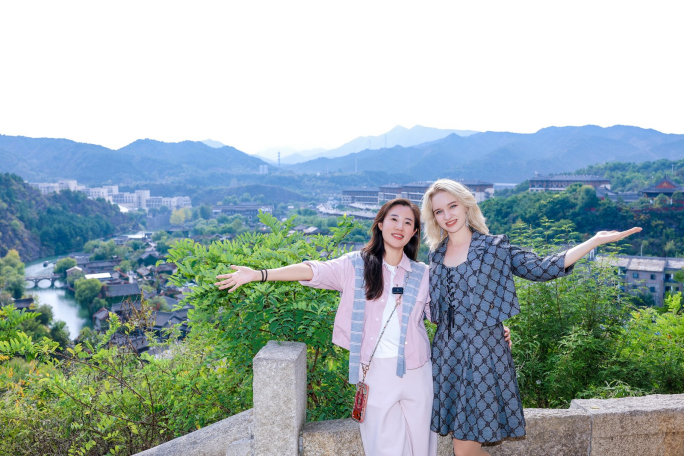 国庆假期文旅体验持续扩容 古北水镇司马台户外节丰富京郊秋游业态